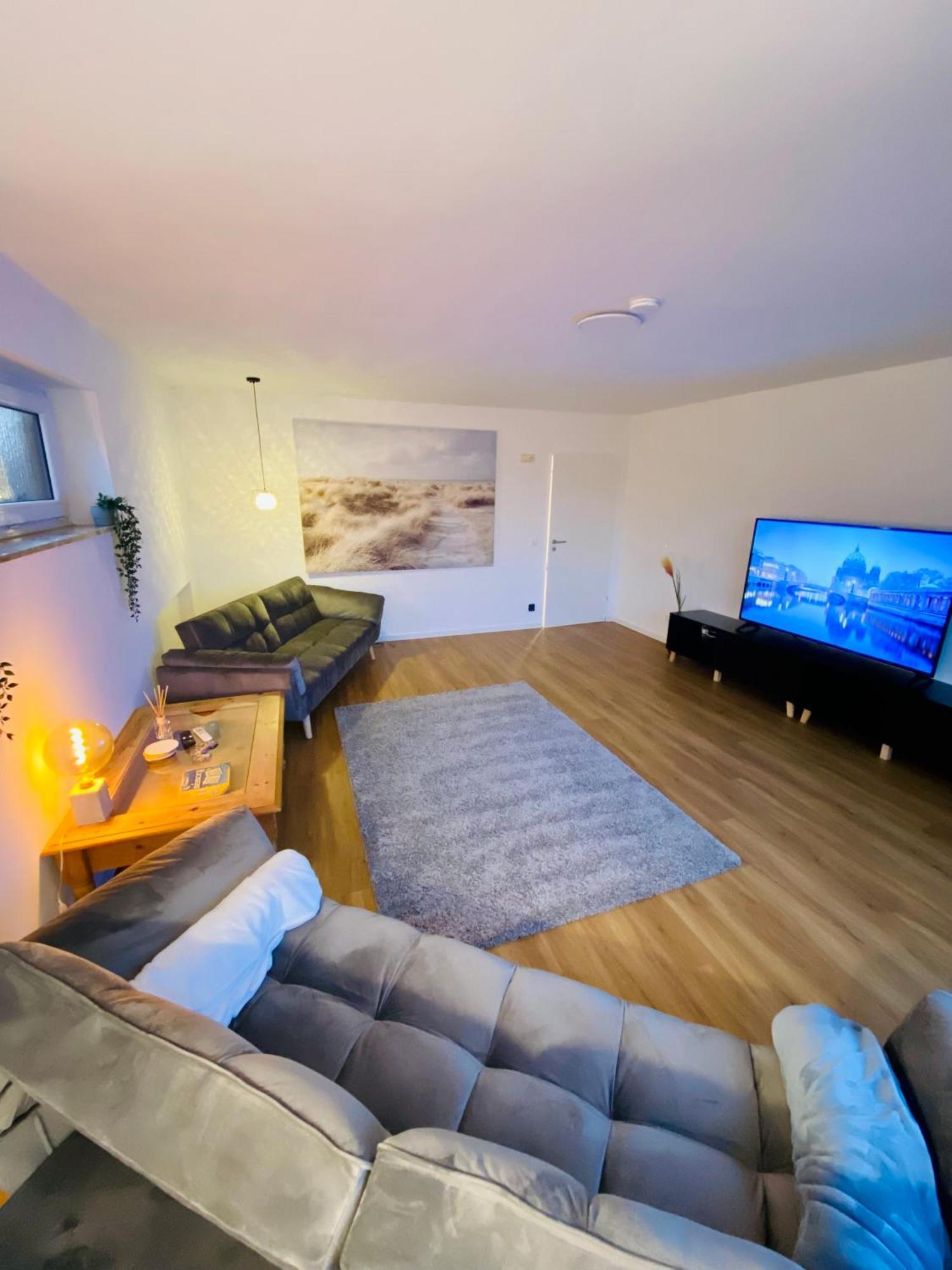 Traumhafte 115 Qm Ferienwohnung Am Steinhuder Meer, Ruhig, Komfortabel, Loggia, Parkplatz, Wifi Wunstorf Εξωτερικό φωτογραφία